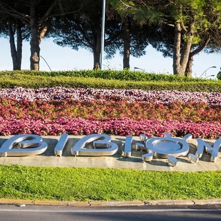 Апартаменты Superb With Sea View